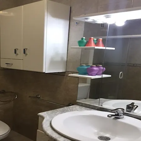 Tiara طوستا ديل سيلونثيو